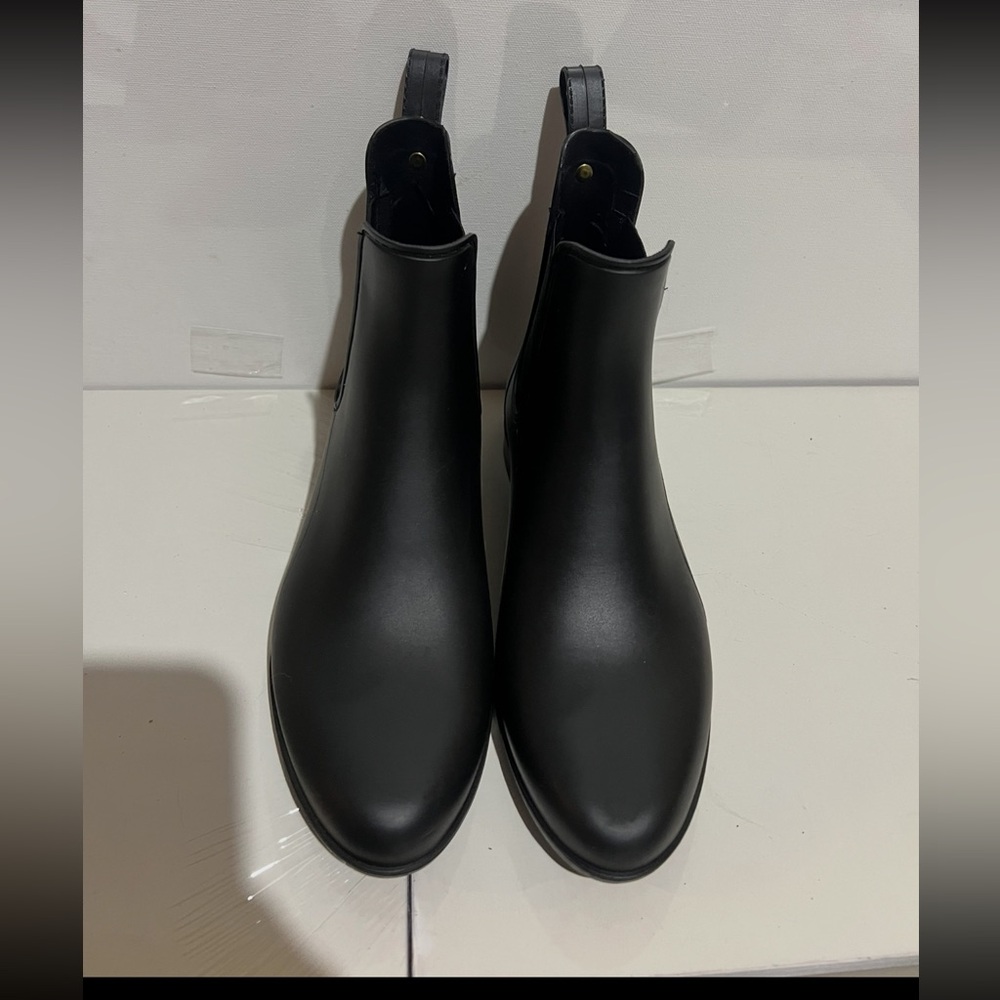 Sam Edelman Women's
Rain boots